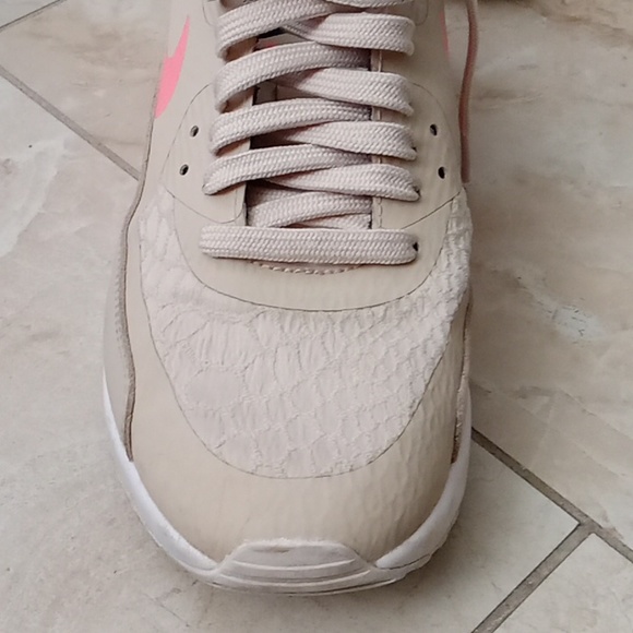 Nike Air Max - Picture 4 of 16